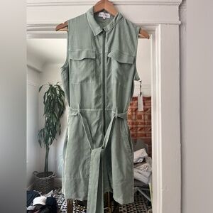 Bella Dahl NWT Zip front Romper